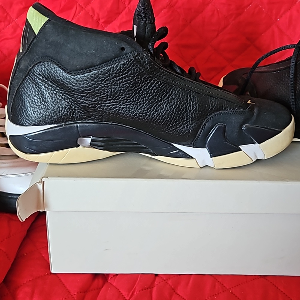 Sneaker - Picture 5 of 8